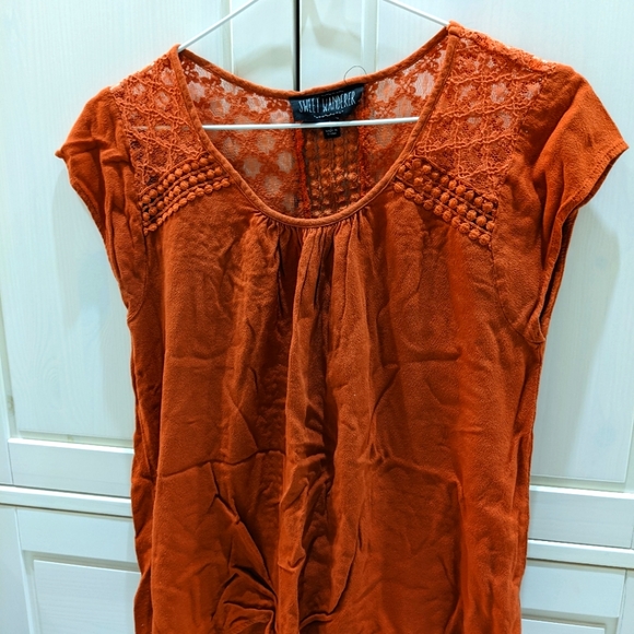 Sweet Wanderer short sleeve blouse, rust color, size S - Picture 1 of 2